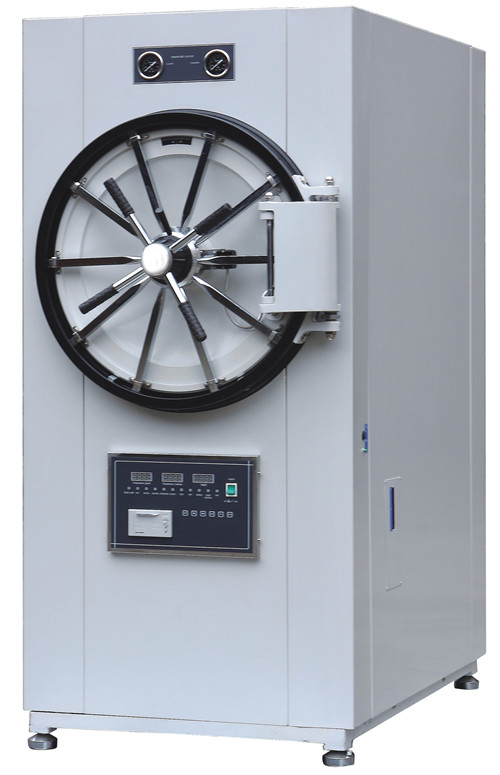 Horizontal cylindrical pressure steam sterilizer